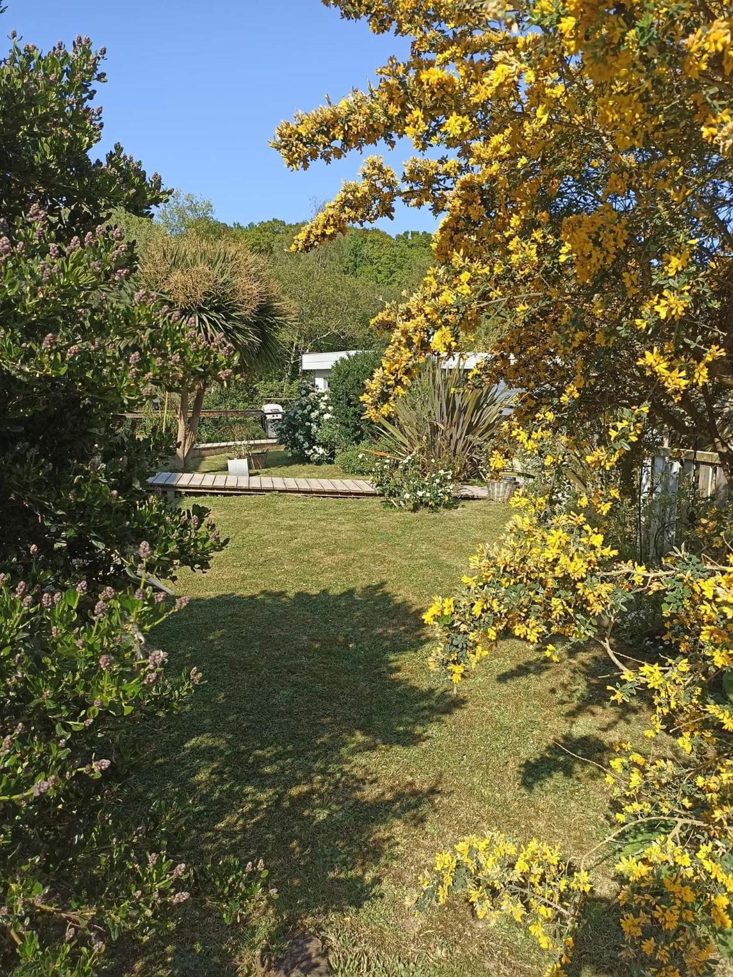 Lodge Avec Vue Sur La Riviere Lannion Eksteriør bilde